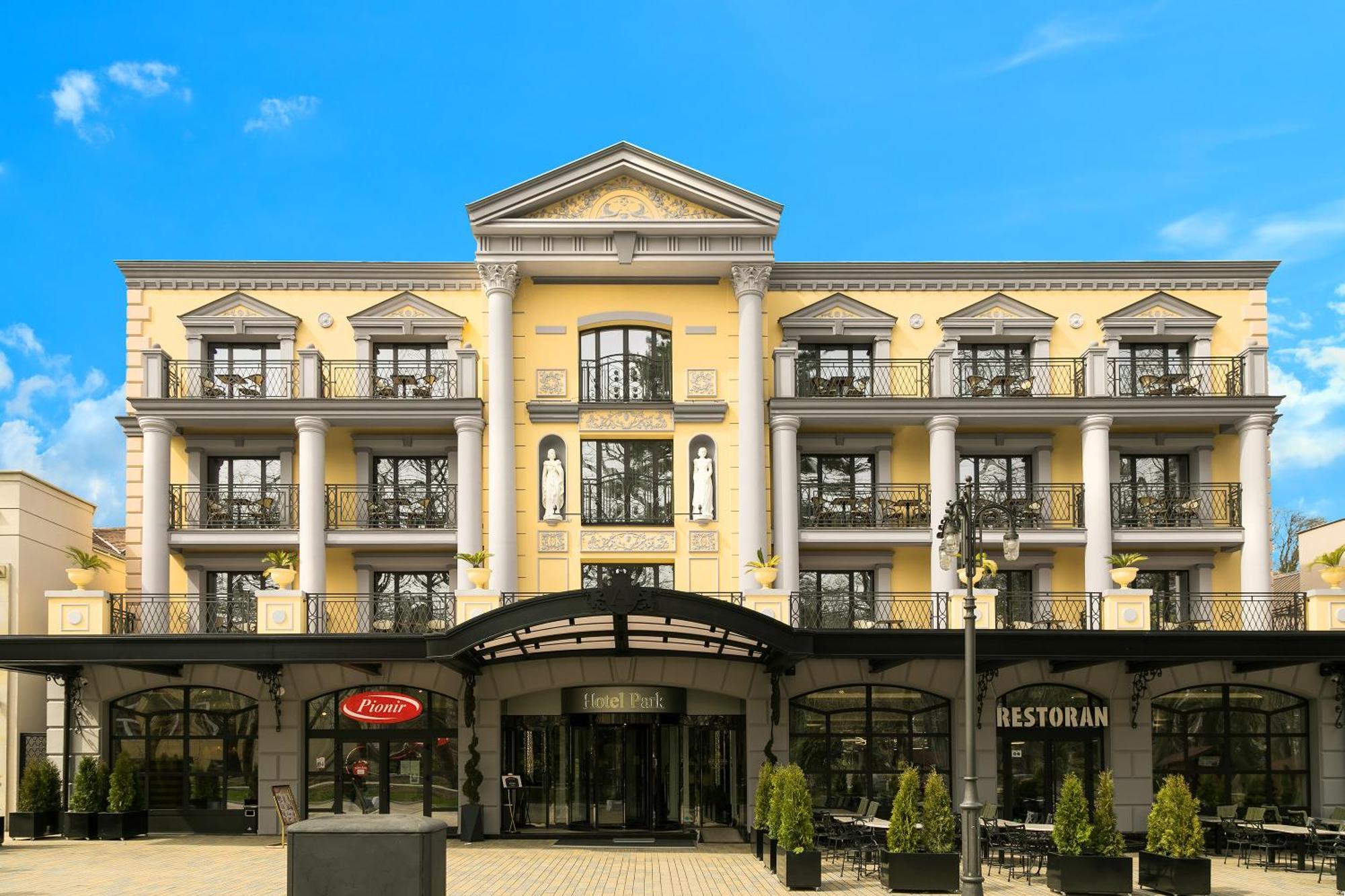 A Hoteli - Hotel Park Vrnjačka Banja Εξωτερικό φωτογραφία
